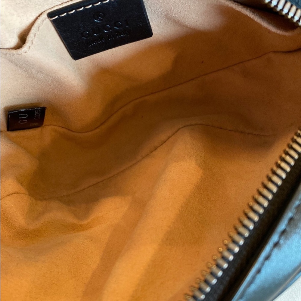 Gucci GG Marmont Matelassé Leather Belt Bag - Picture 11 of 12